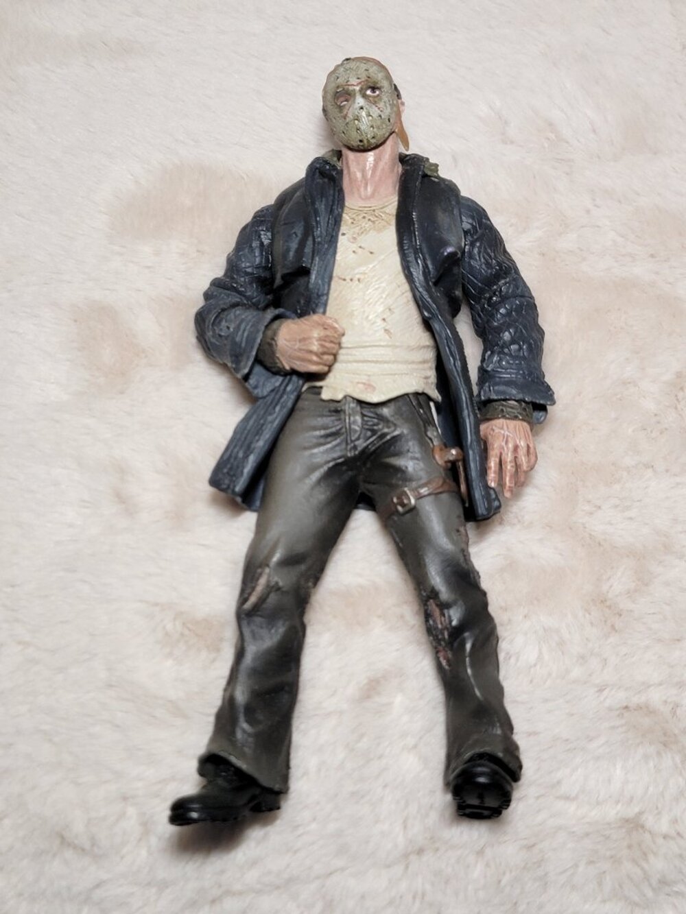 Friday 13th Jason Voorhees 7” Figure Mezco Toys Cinema Fear - C7